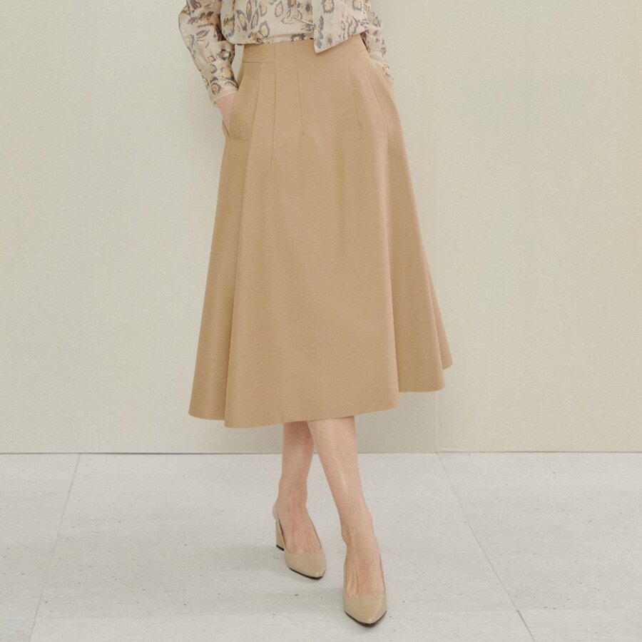 소프트 플레어 미디 스커트 (BEIGE)