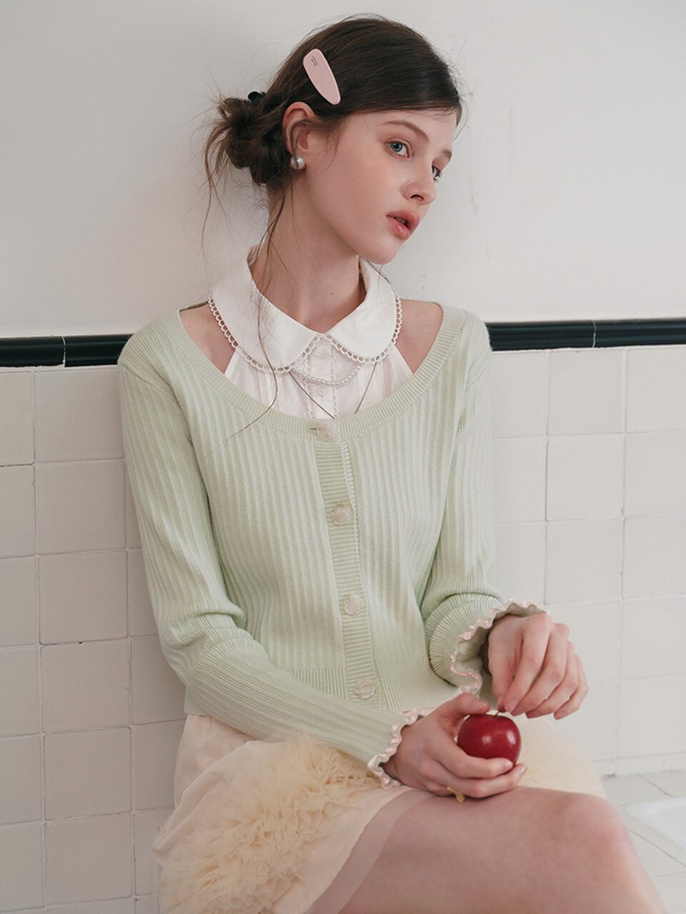 5/11 예약배송_Cest_Flower button bell sleeve cardigan