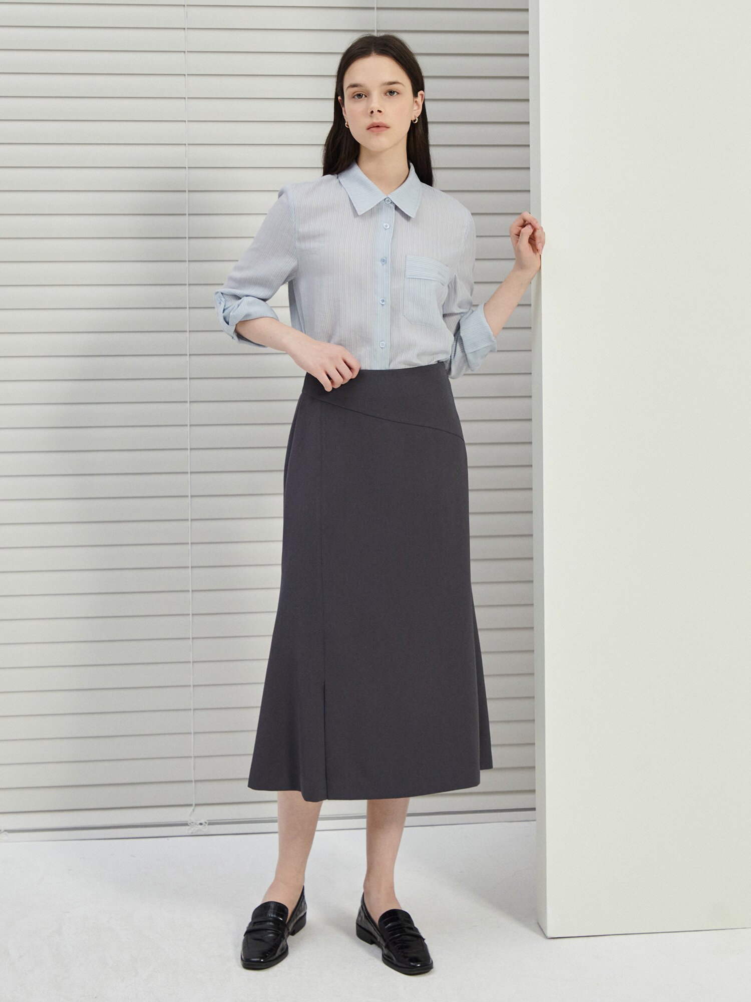 슬릿 포인트 머메이드 스커트 (DARK GREY)