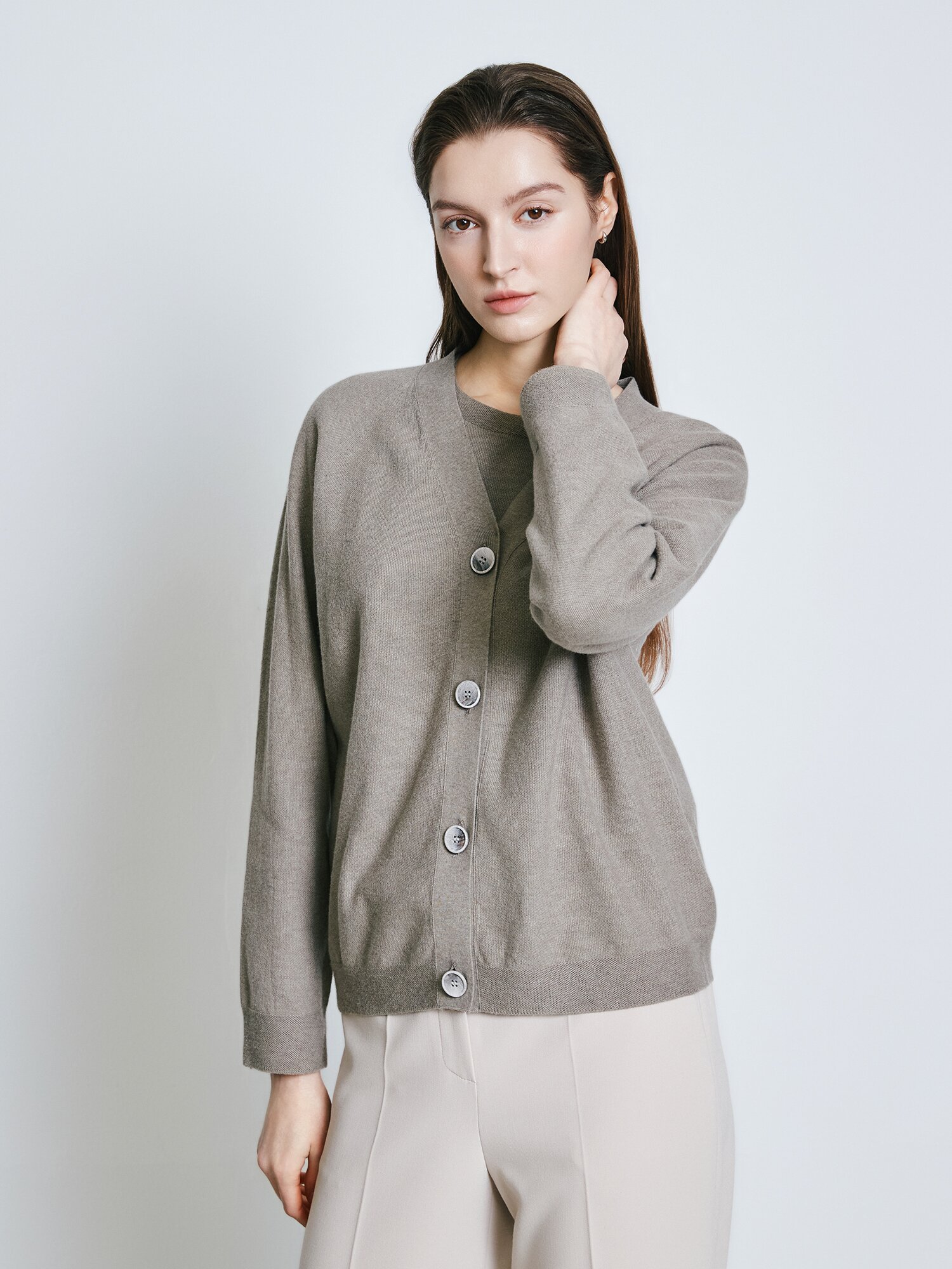 캐시미어 홀가먼트 브이넥 가디건 (SEPIA GREY)