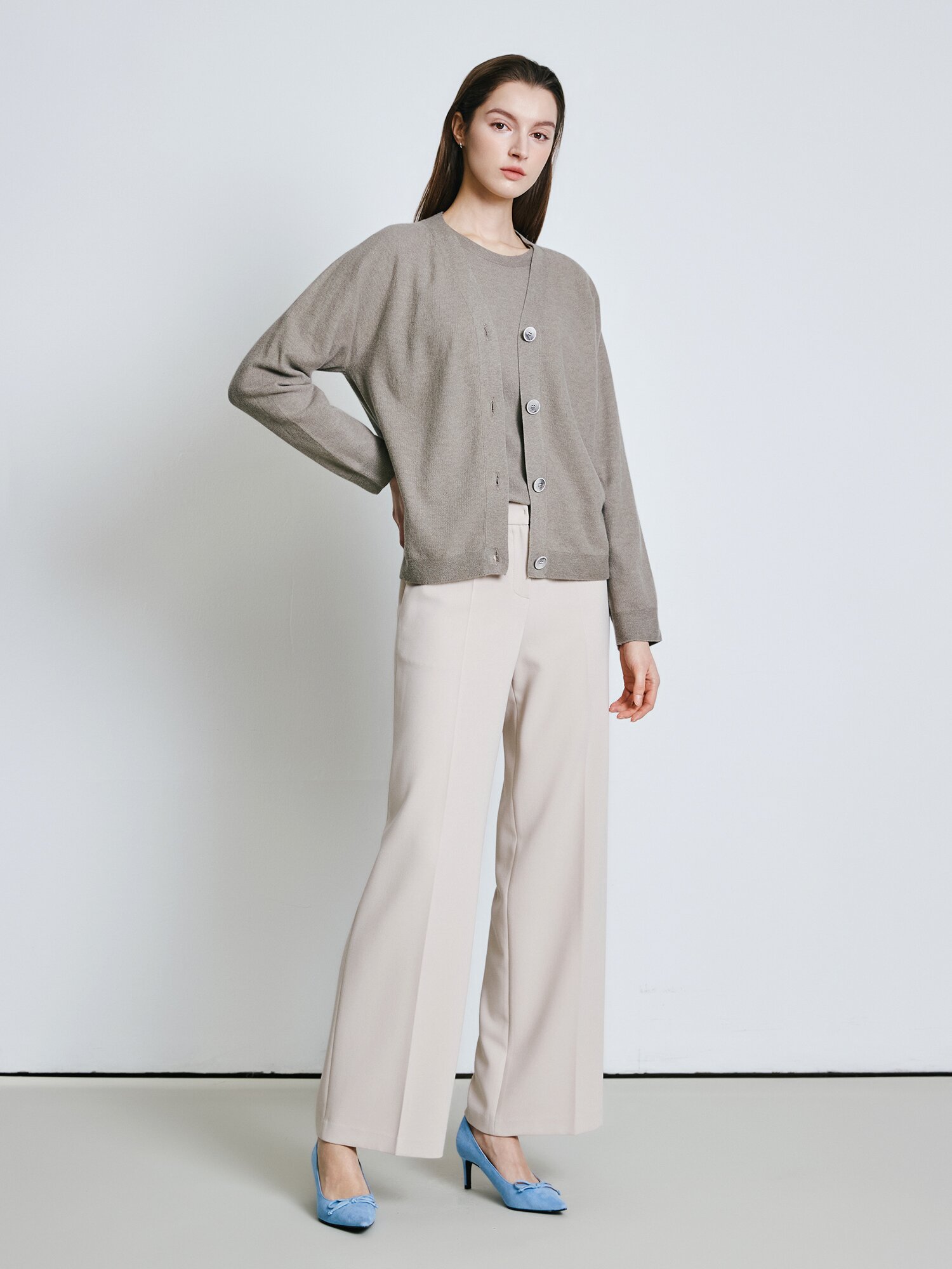 캐시미어 홀가먼트 브이넥 가디건 (SEPIA GREY)
