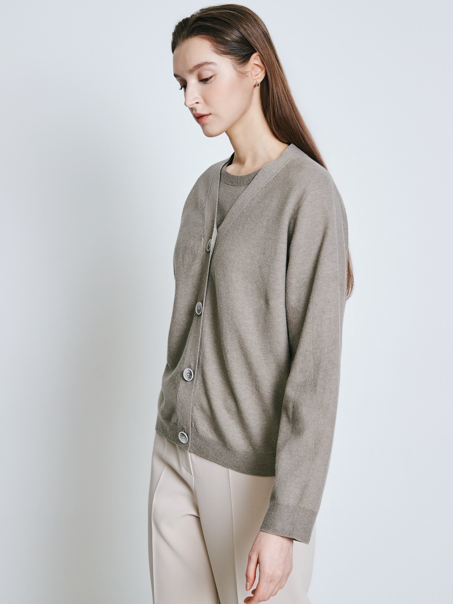 캐시미어 홀가먼트 브이넥 가디건 (SEPIA GREY)