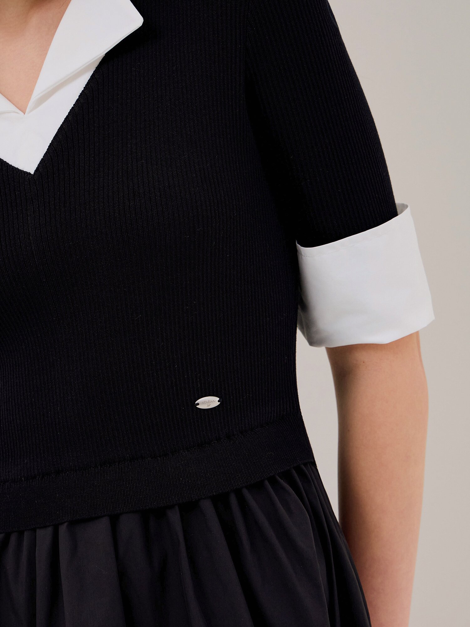 셔츠 니트 배색 플레어 원피스 (BLACK)