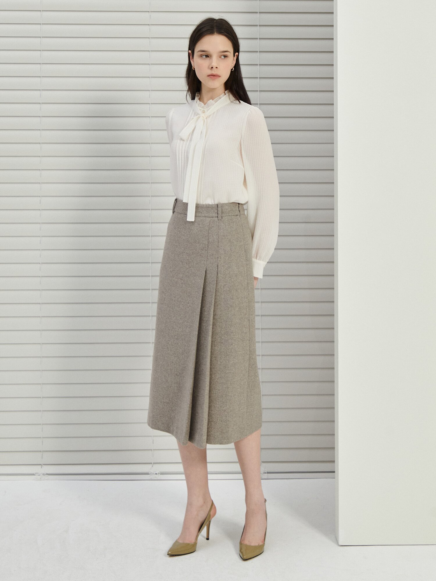 울 투턱 세미 A라인 스커트 (MELANGE BEIGE)