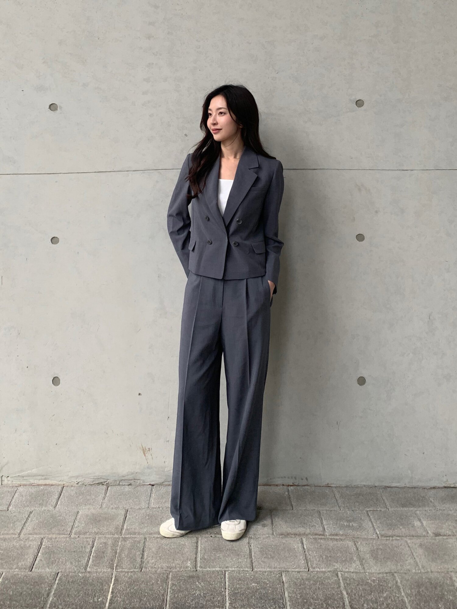 웰트 포켓 원턱 와이드 팬츠 (DARK GREY)