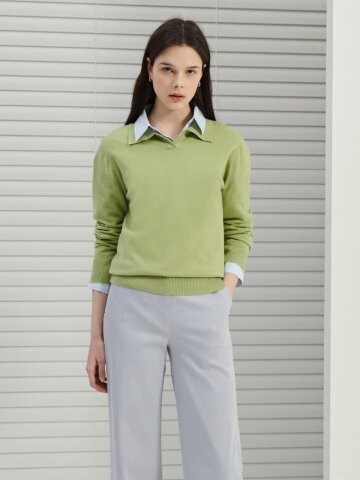 베이직 슬릿 칼라 풀오버 니트 