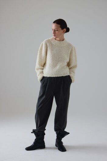 컴포트 울 핀턱 팬츠_차콜