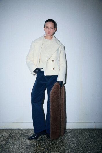 더블 크롭 울 코트_아이