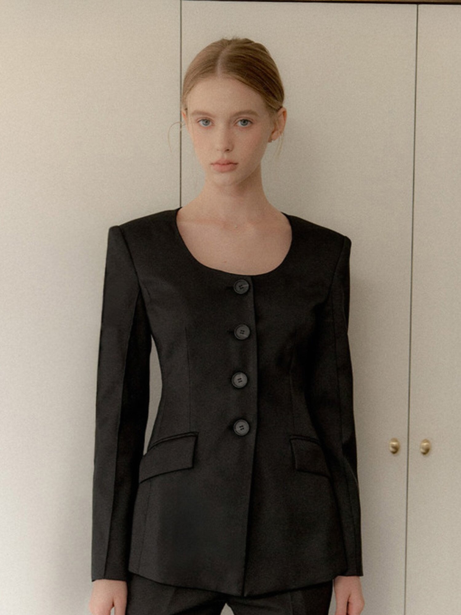Deep U-neck Jacket / Black(2color)