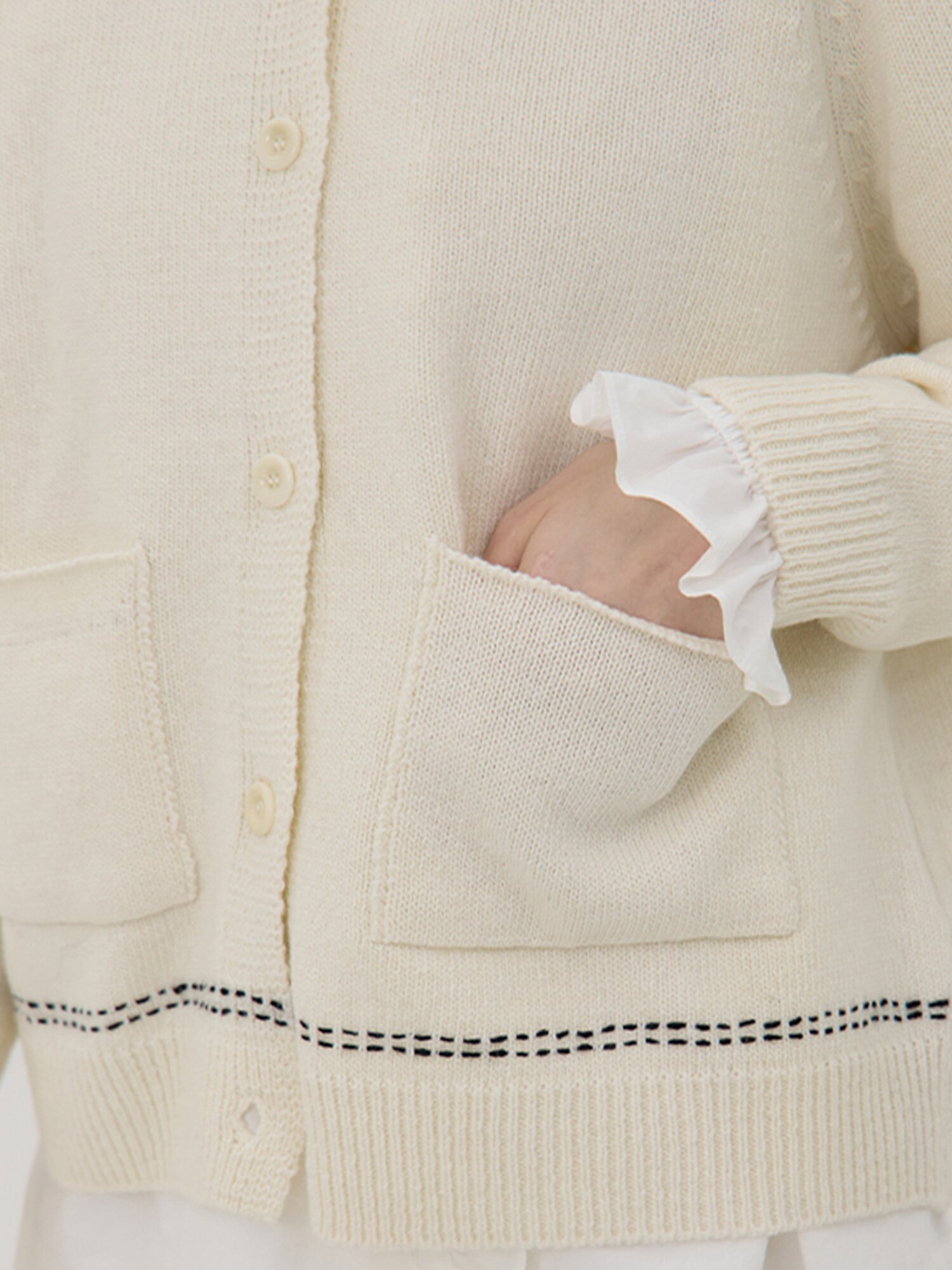 Sosenuto Hand Stitch Cardigan - Ivory