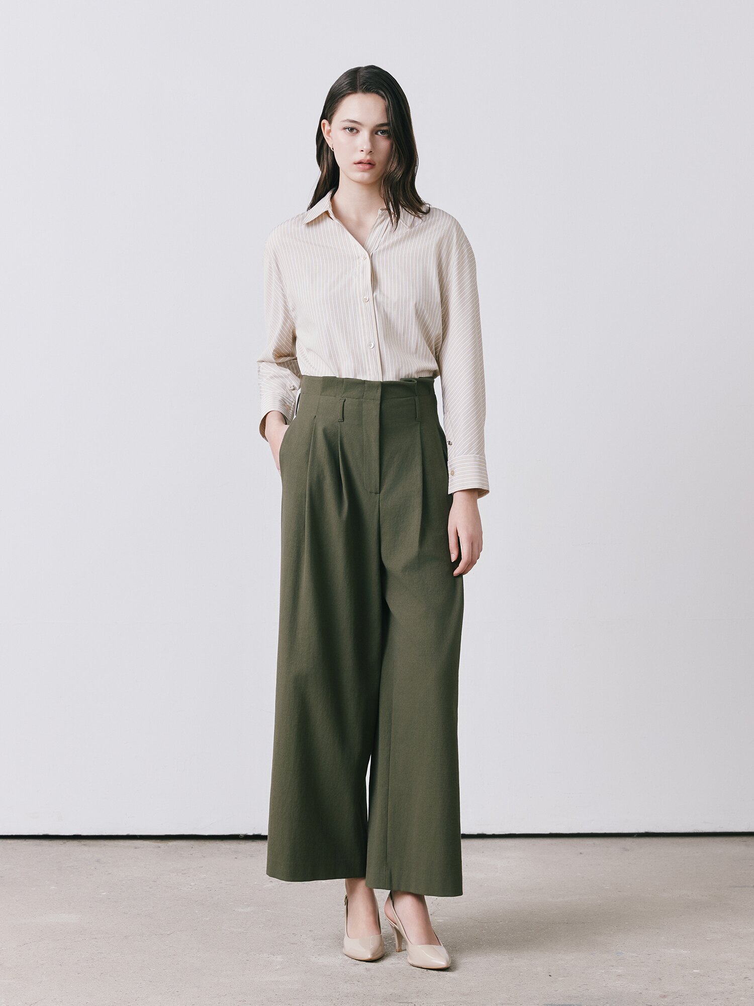 린넨 투턱 퀼로트 팬츠 (KHAKI)