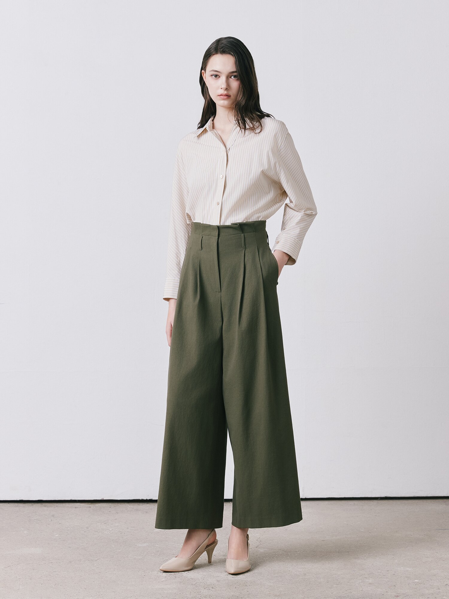린넨 투턱 퀼로트 팬츠 (KHAKI)