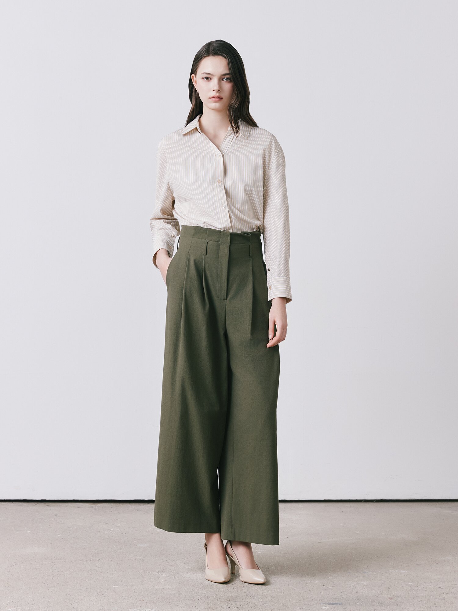 린넨 투턱 퀼로트 팬츠 (KHAKI)