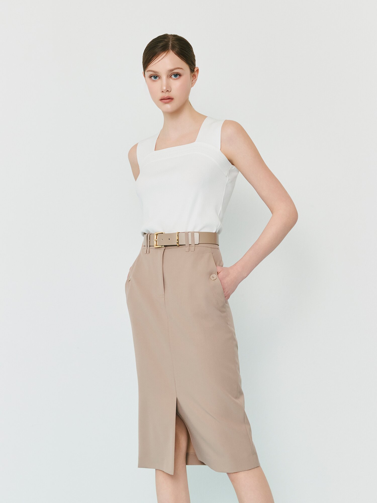 사이드 버튼 슬릿 펜슬 스커트 (BEIGE)