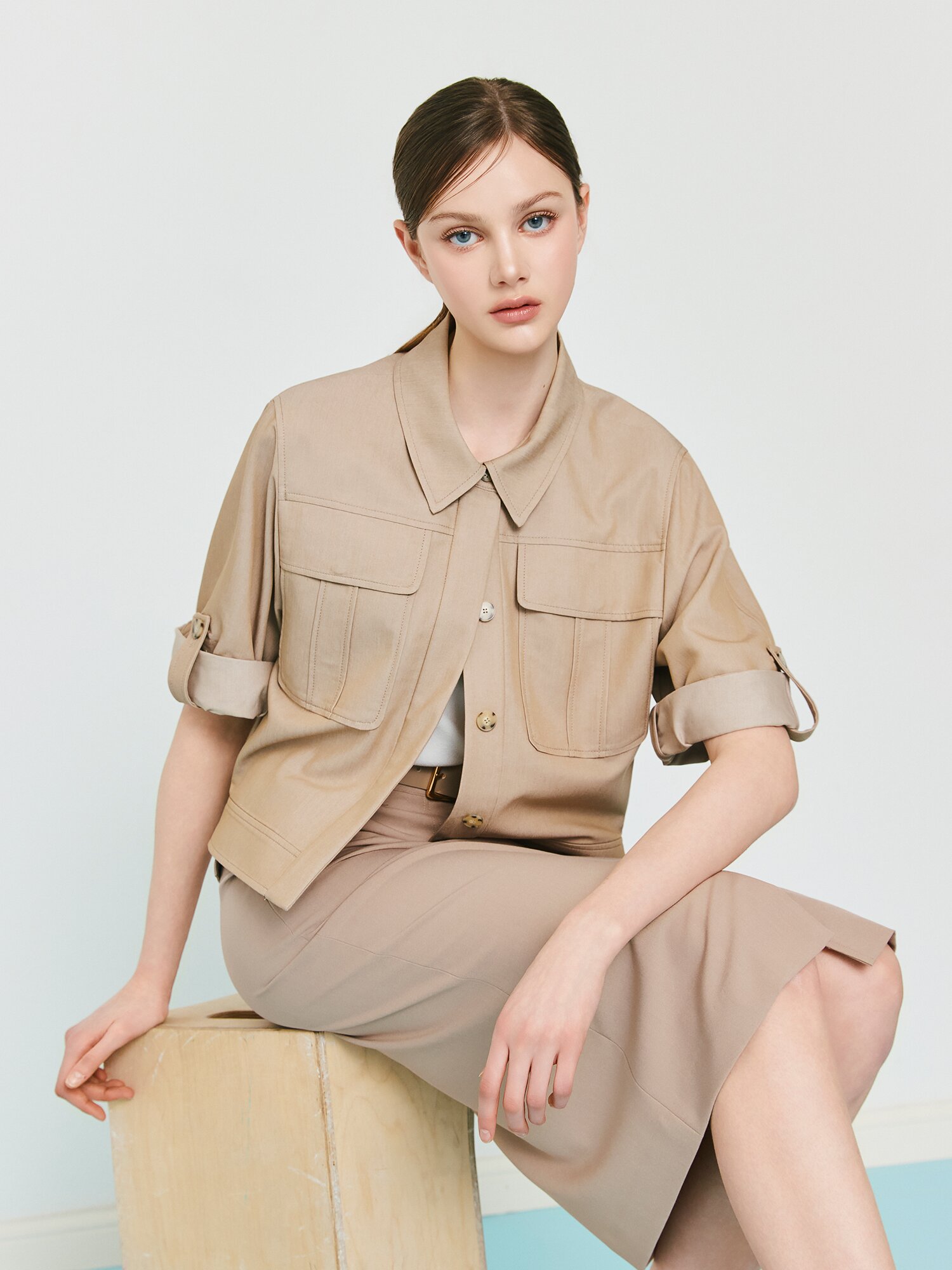 사이드 버튼 슬릿 펜슬 스커트 (BEIGE)