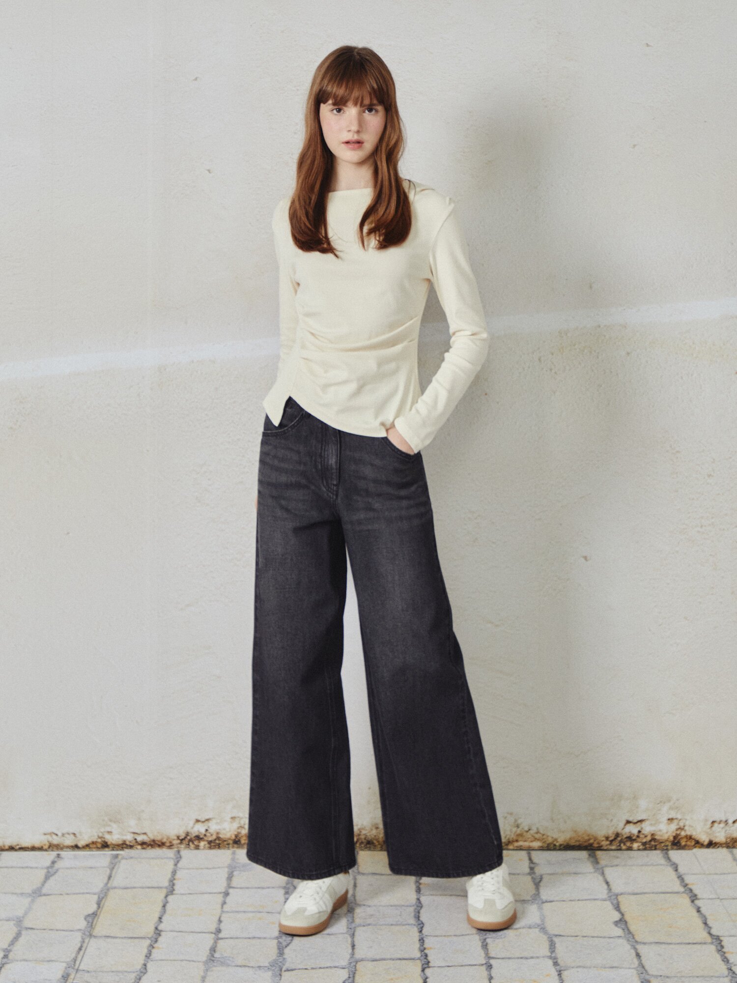 와이드핏 백 스트랩 데님팬츠 (BLACK)