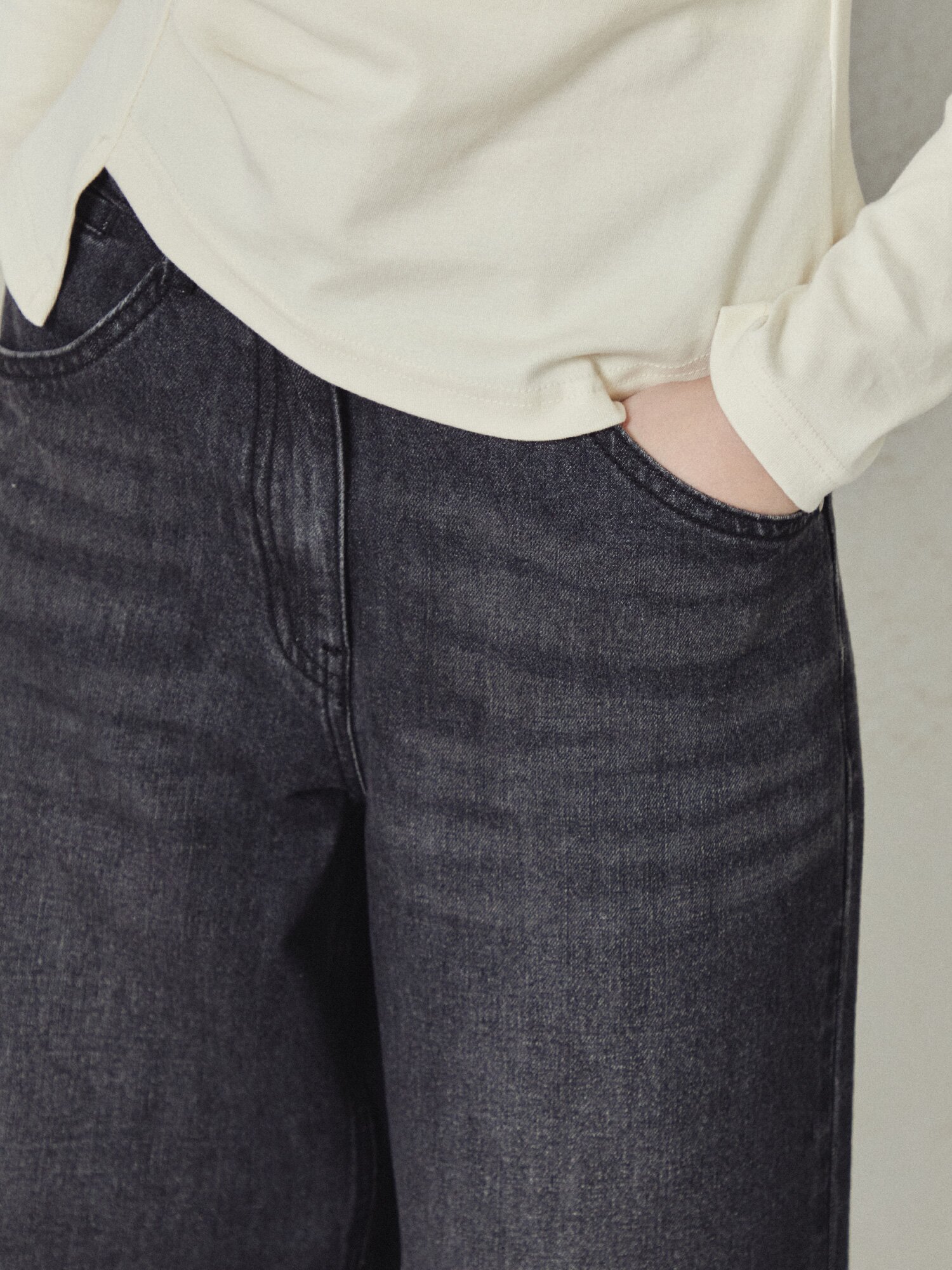 와이드핏 백 스트랩 데님팬츠 (BLACK)