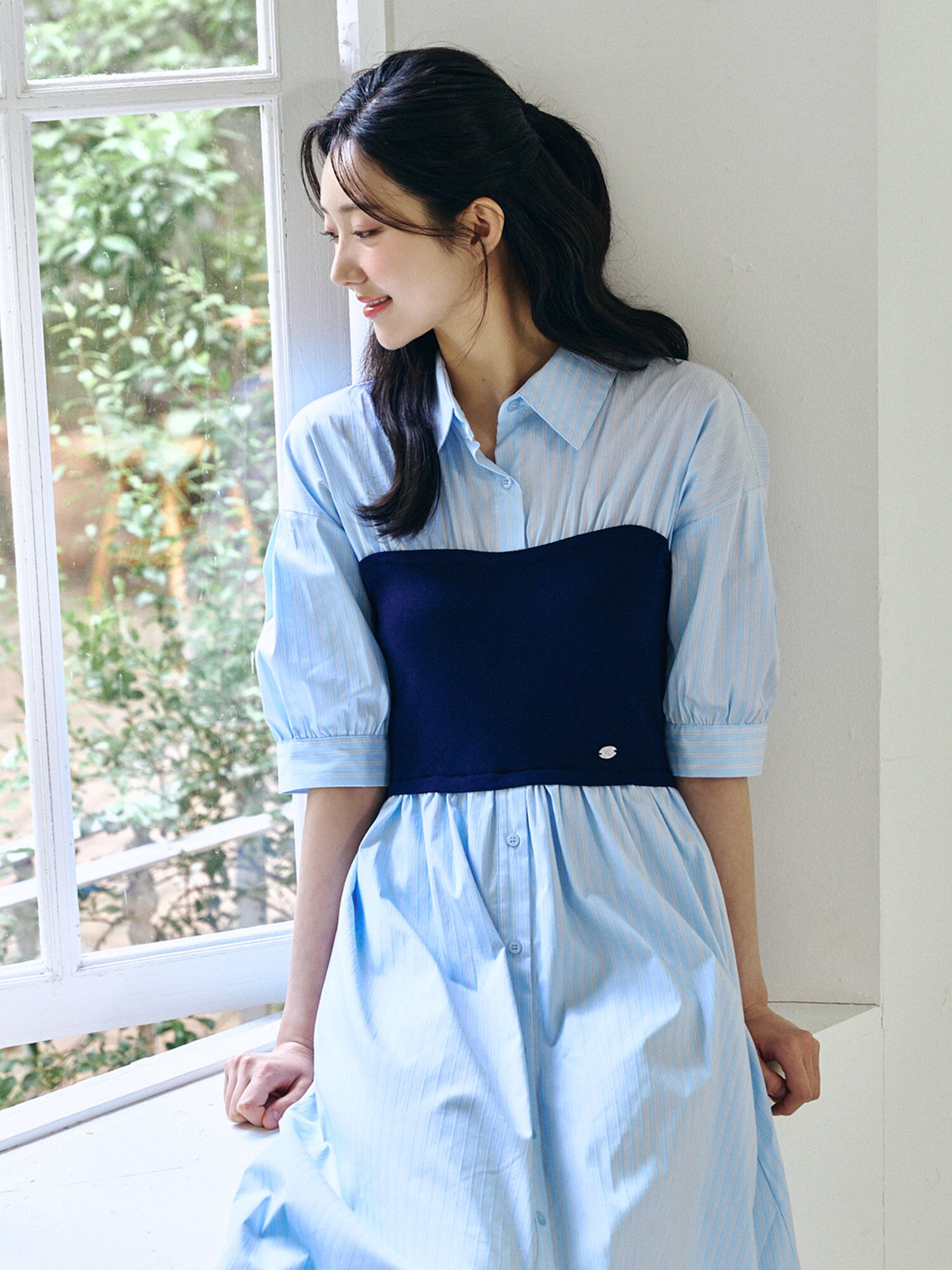 뷔스티에 배색 셔츠 플레어 원피스 (STRIPE BLUE)