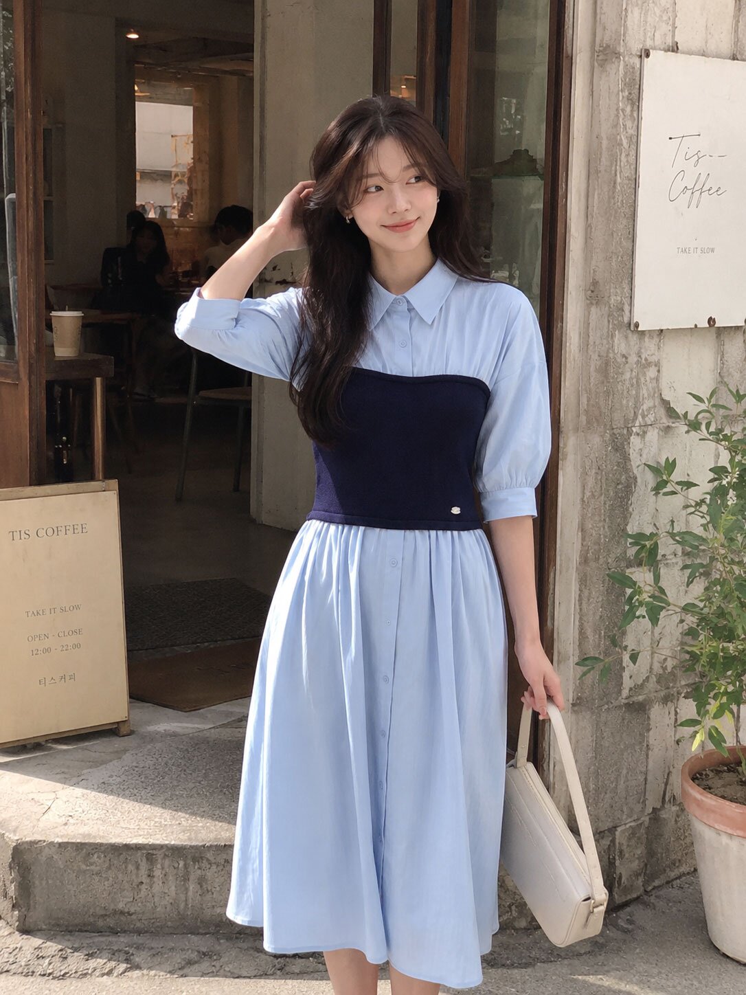 뷔스티에 배색 셔츠 플레어 원피스 (STRIPE BLUE)