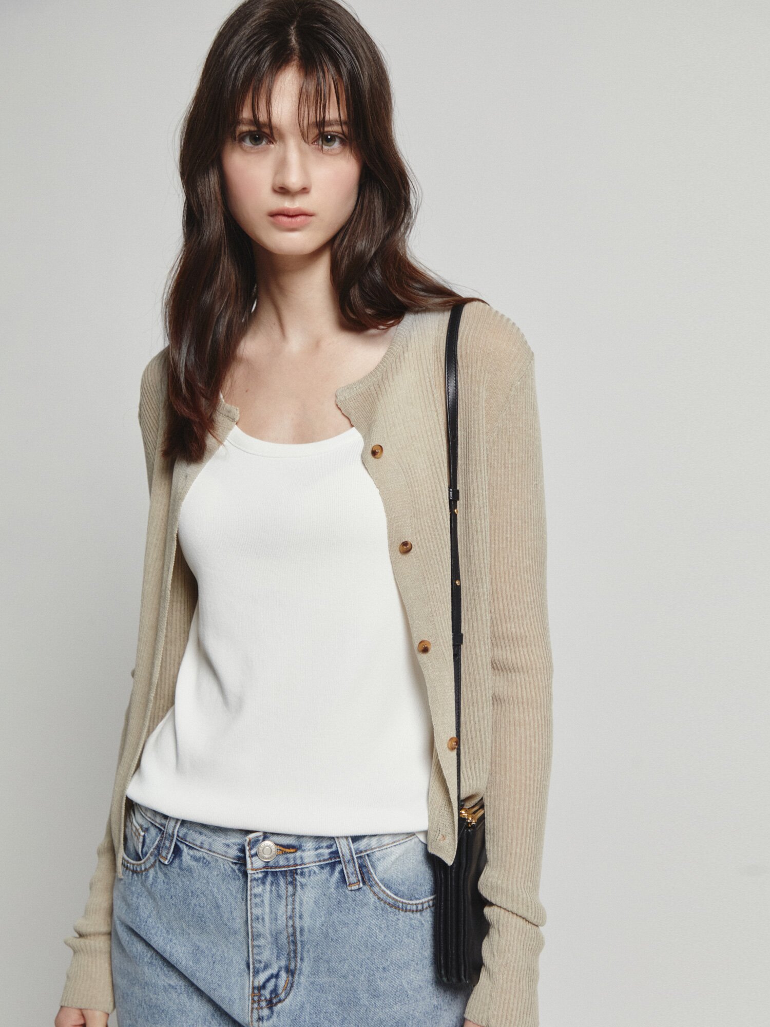 린넨 골지 슬릿넥 크롭 가디건 (LIGHT KHAKI)