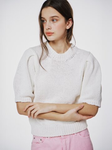 Heart volume knit Ivory



