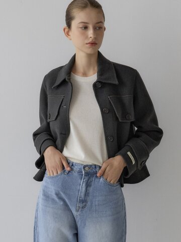 [리오더 2차] 스티치 빅포켓 숏 코트 - 차콜
