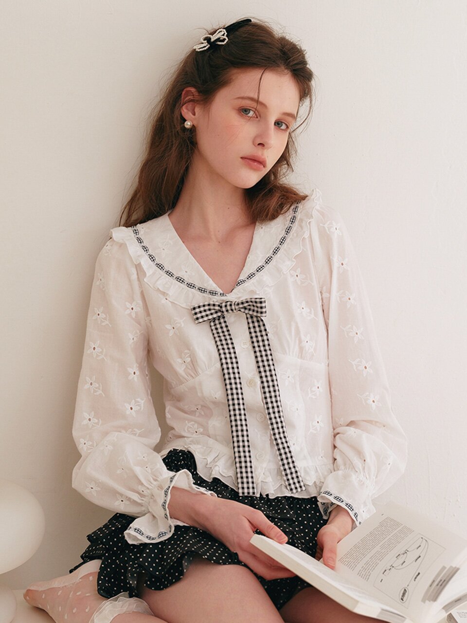 Cest_Embroidery doll collar ruffle blouse