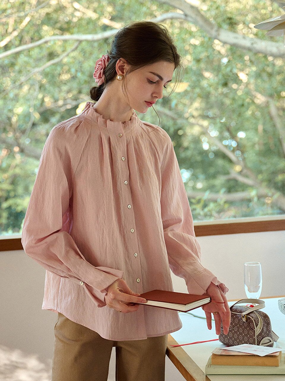 4/20일 예약배송_SR_French lapel lazy blouse