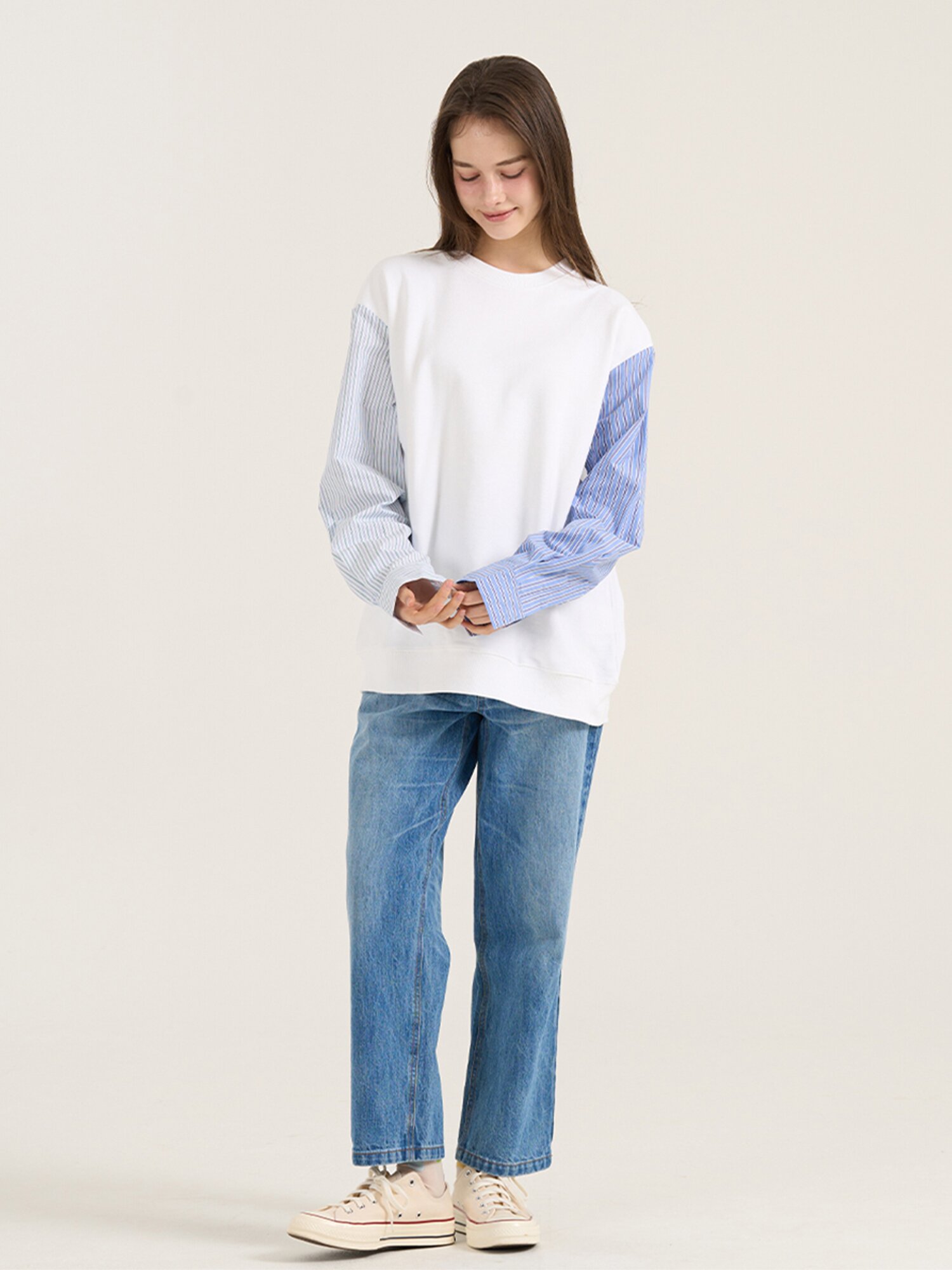 Dialogo Sweatshirt - White