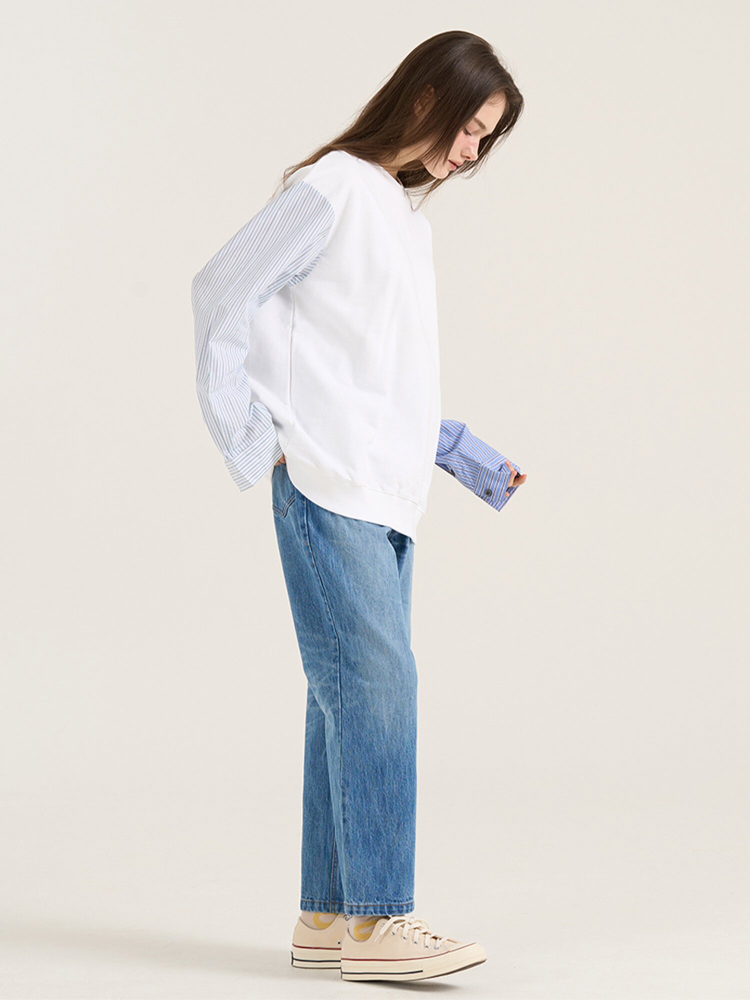Dialogo Sweatshirt - White