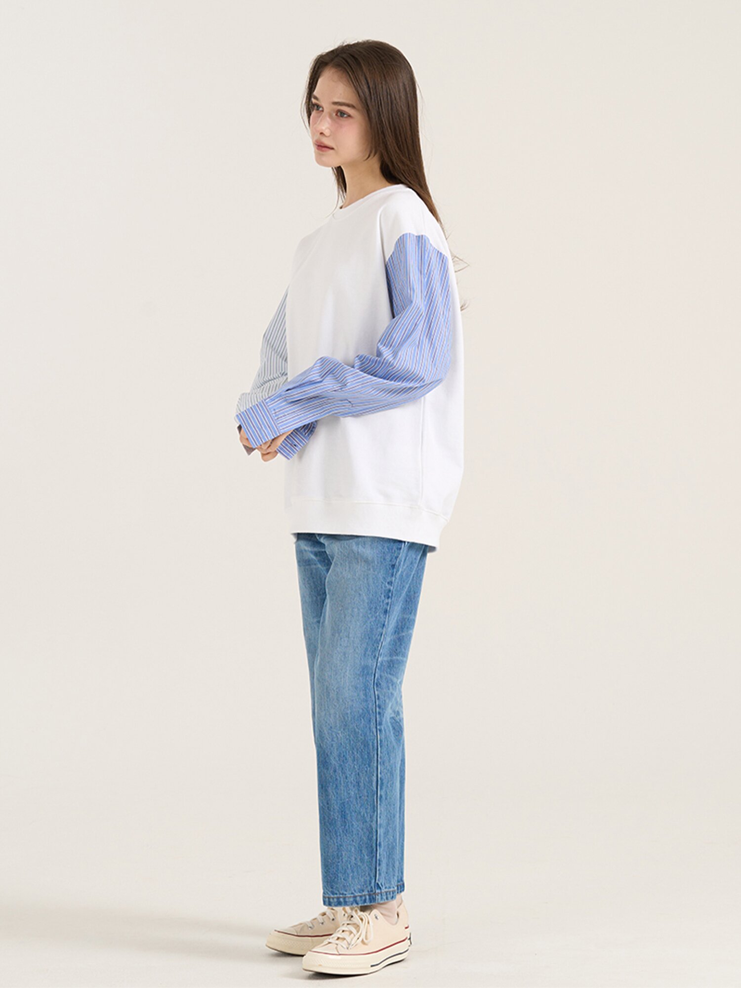 Dialogo Sweatshirt - White