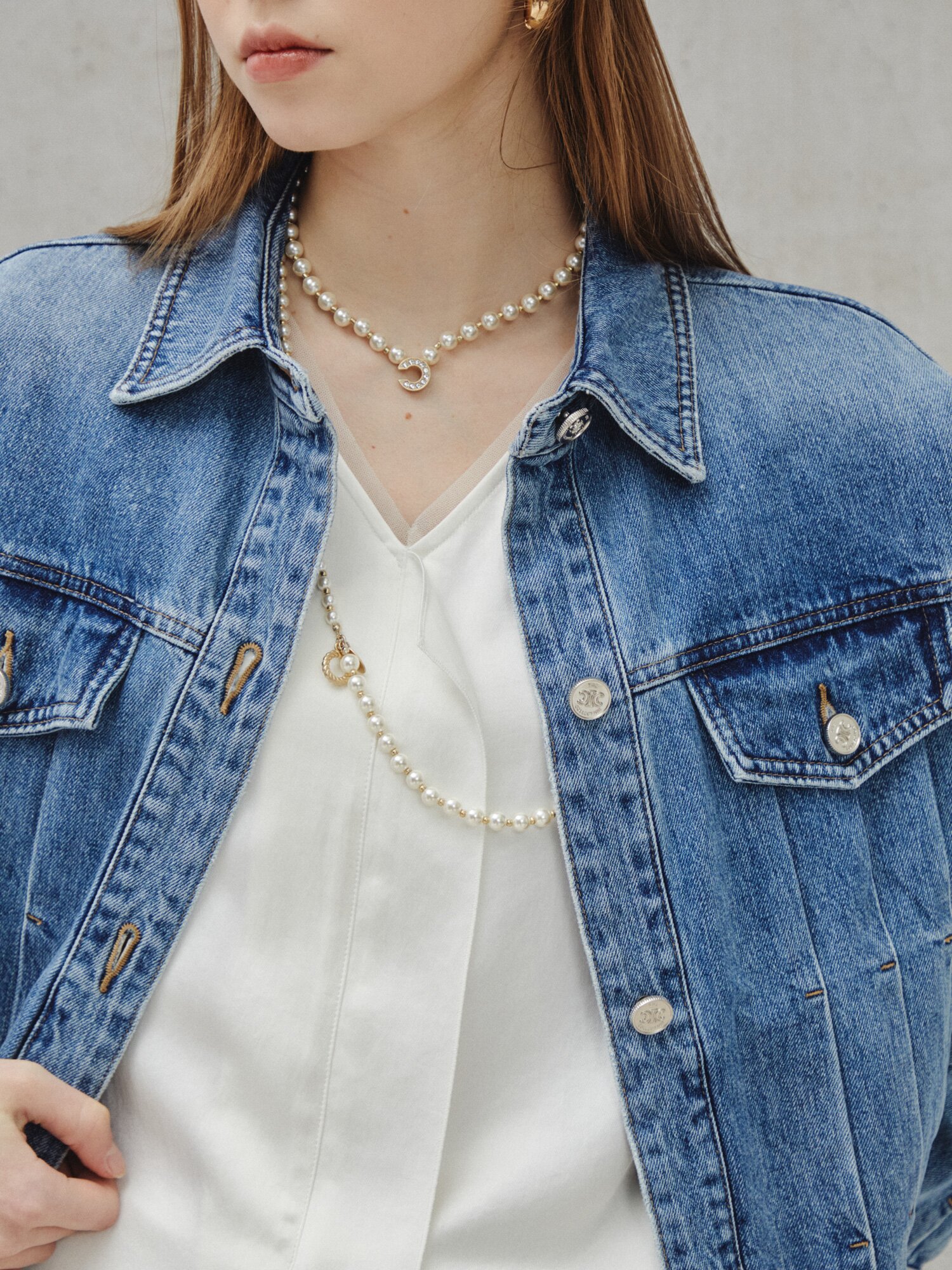 백 레터링 자수 데님 재킷 (BLUE)