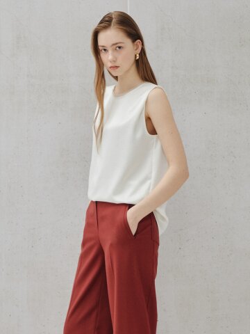 미니멀 새틴 슬리브리스 탑 