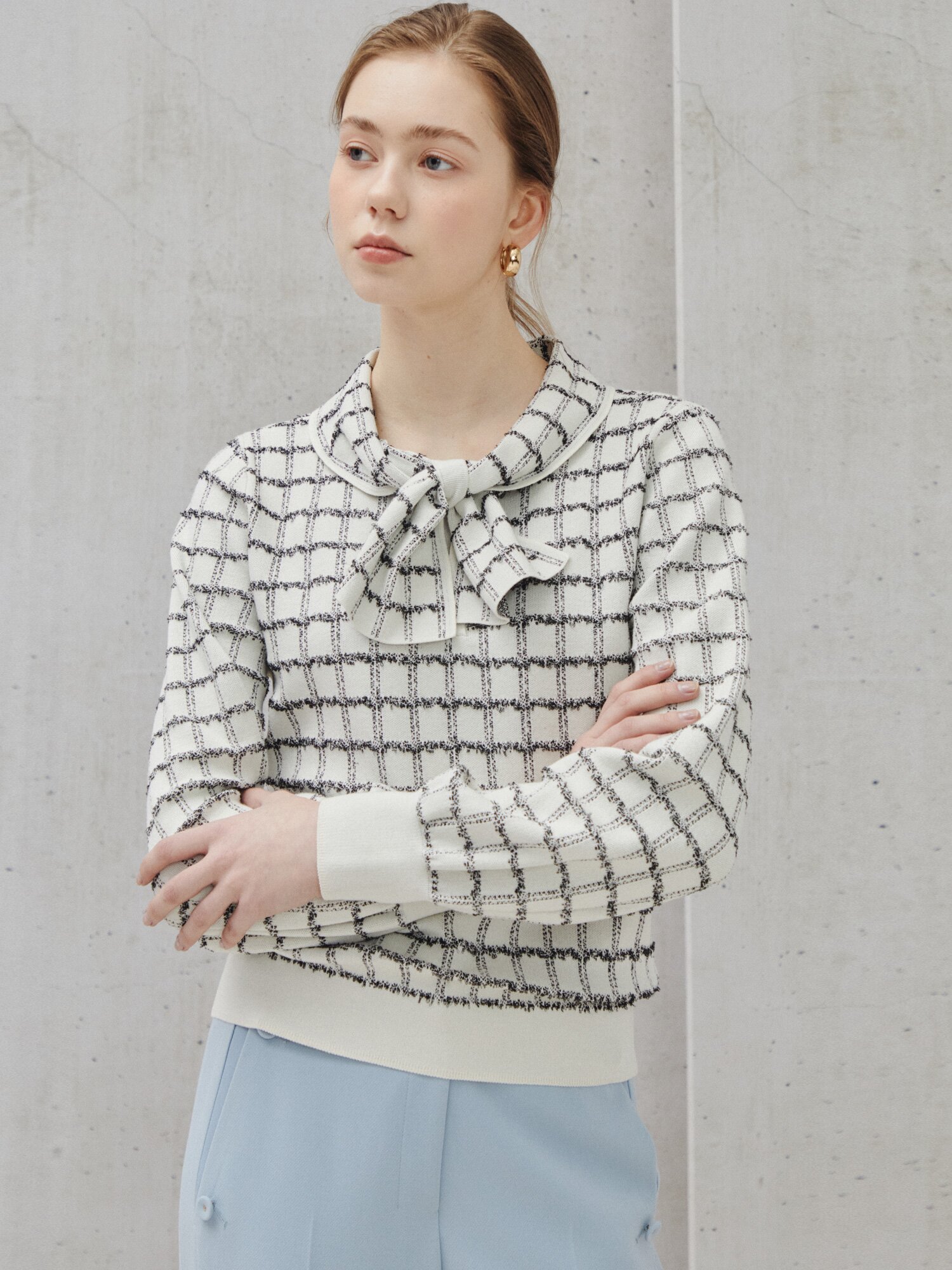 체크 보우 니트 풀오버 (CHECK IVORY)