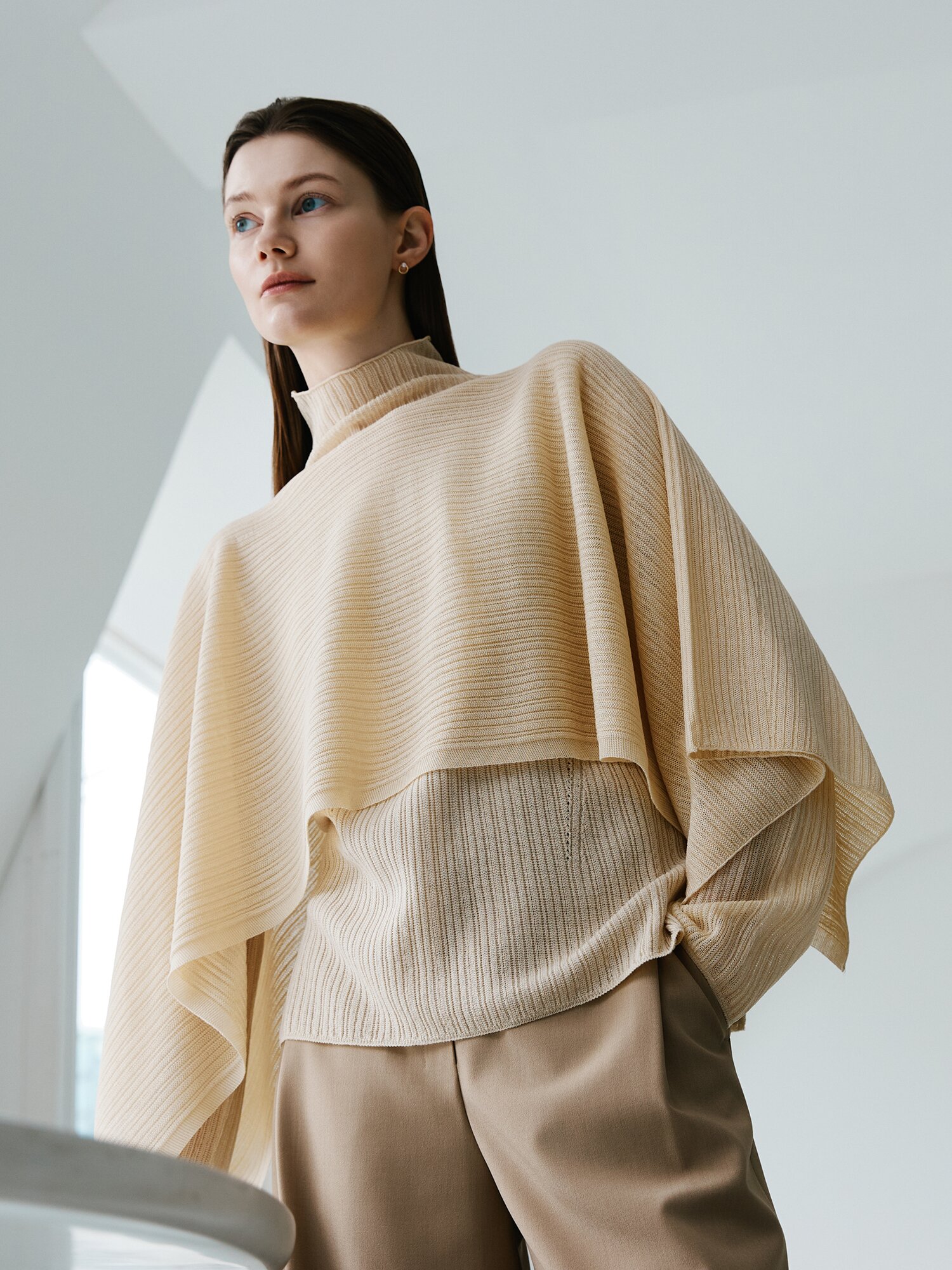 하이넥 풀오버 니트 +케이프 세트 (LIGHT BEIGE)