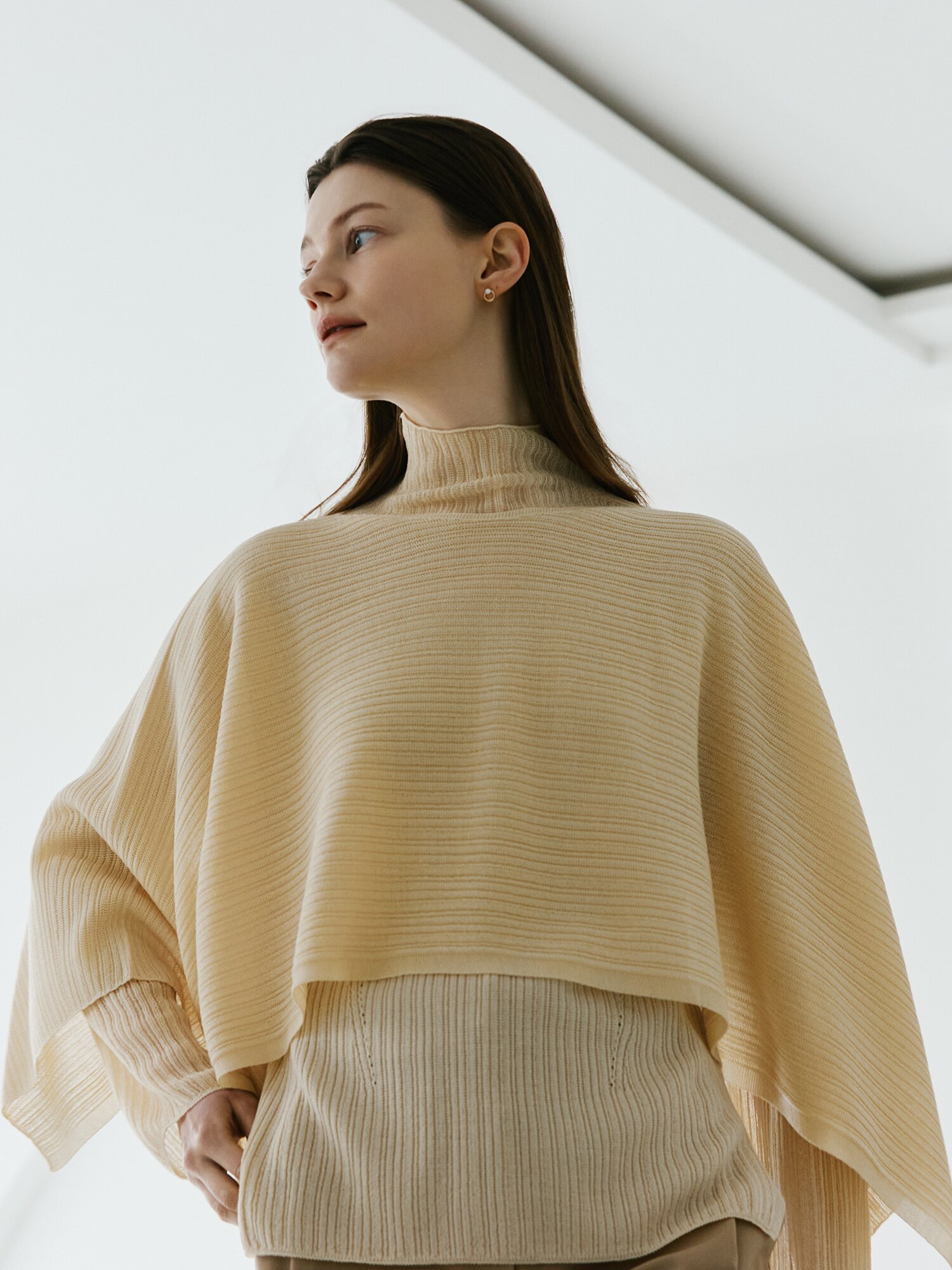 하이넥 풀오버 니트 +케이프 세트 (LIGHT BEIGE)