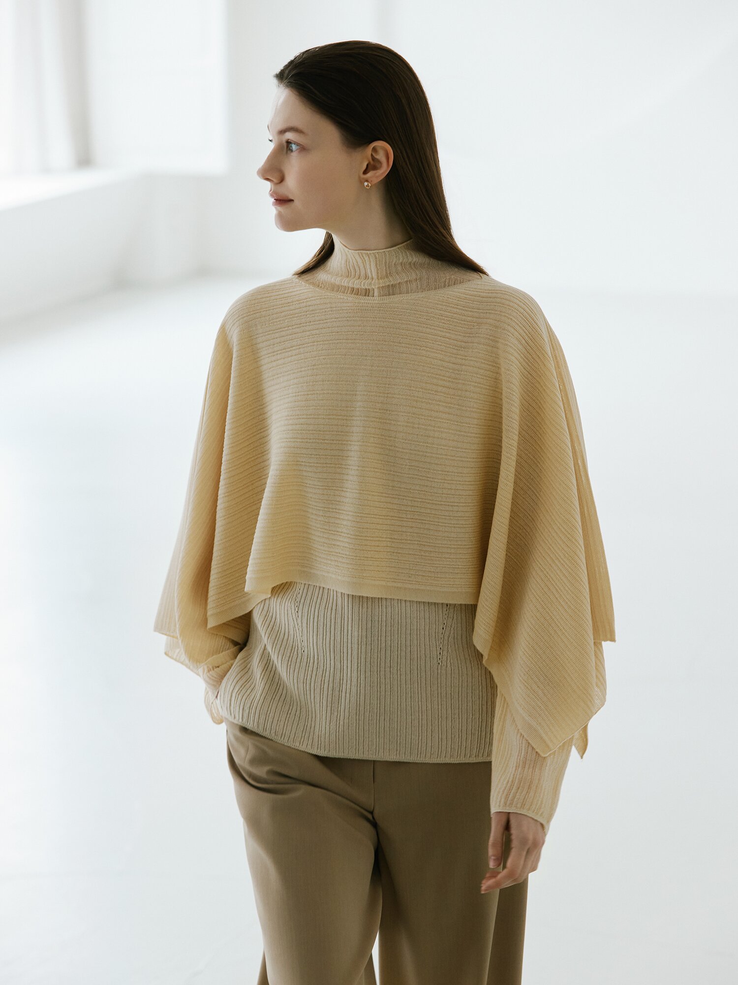 하이넥 풀오버 니트 +케이프 세트 (LIGHT BEIGE)