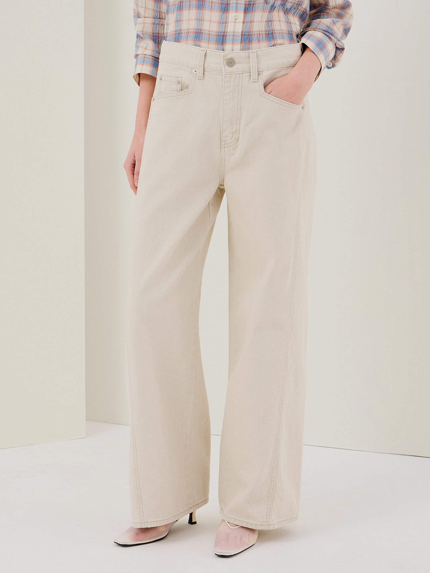 사선 절개 와이드 데님 팬츠 (BEIGE)