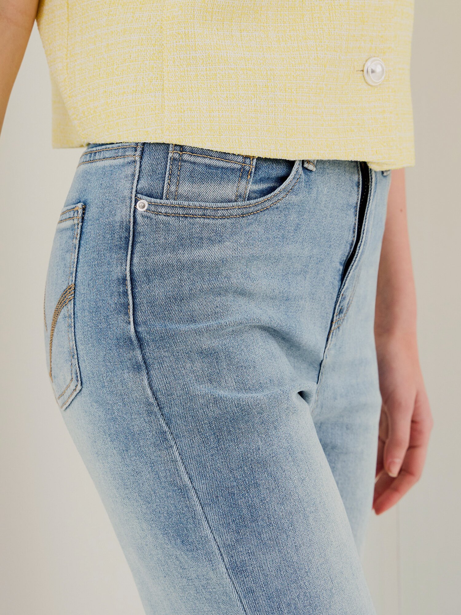 워싱 세미 부츠컷 데님 팬츠 (LIGHT BLUE)