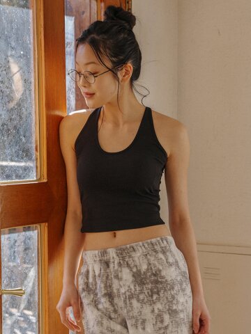 MJ_Sleek sleeveless top_BLACK