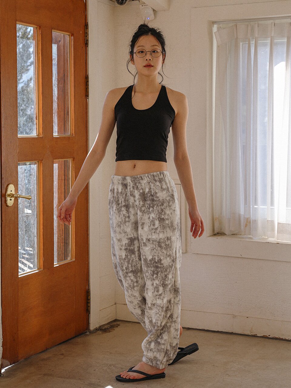 MJ_Sleek sleeveless top_BLACK
