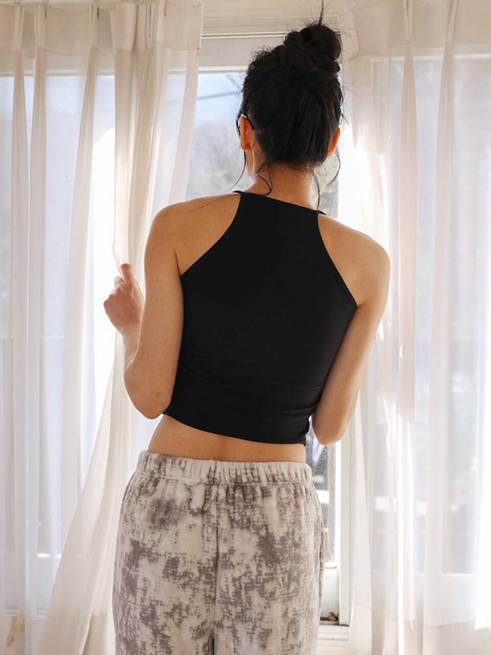 MJ_Sleek sleeveless top_BLACK