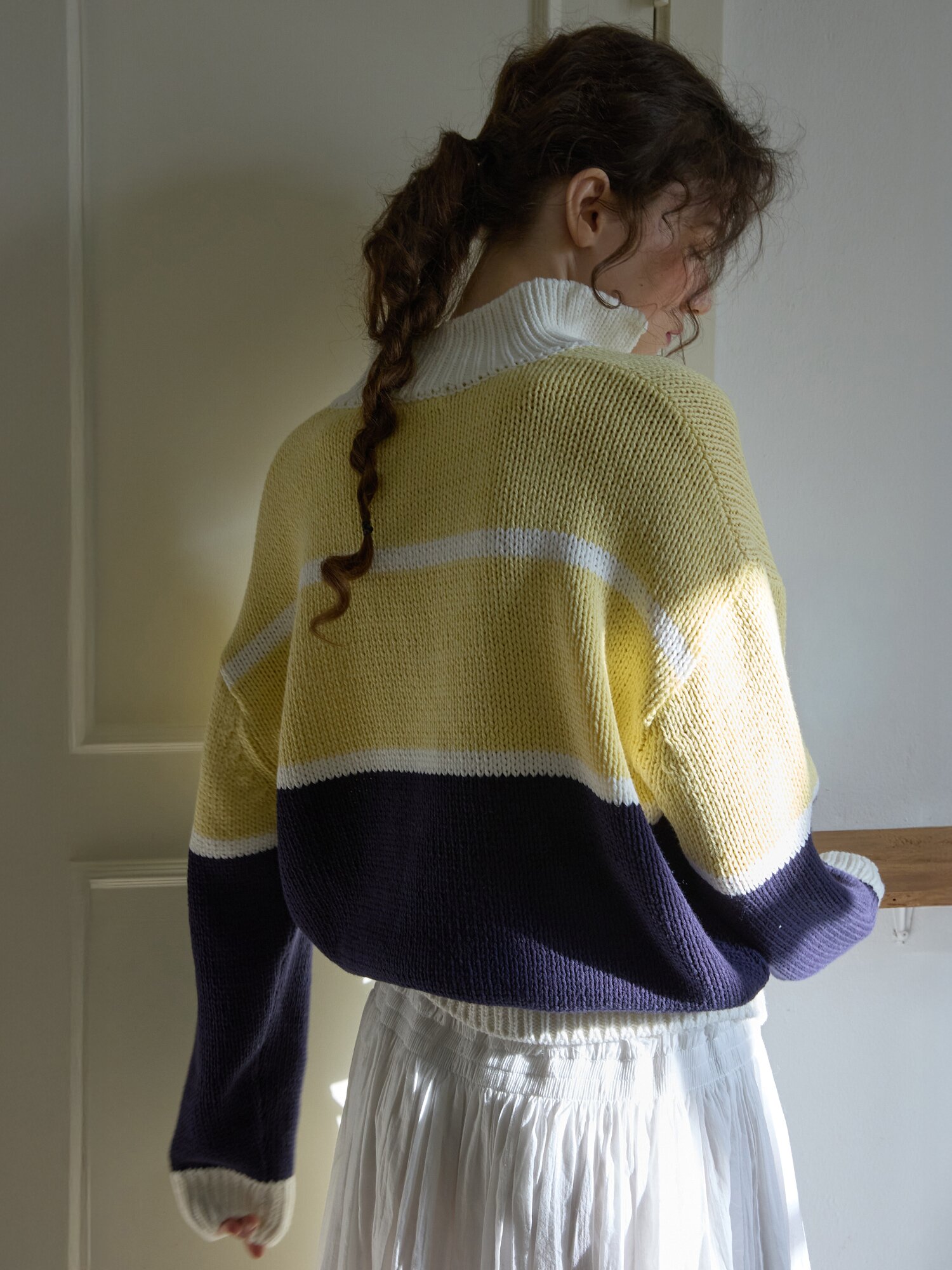 [4월 20일 순차배송]Color block knit Navy