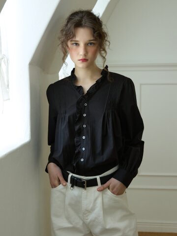 [4월 30일 순차배송]Merry poem pintuck blouse Black

