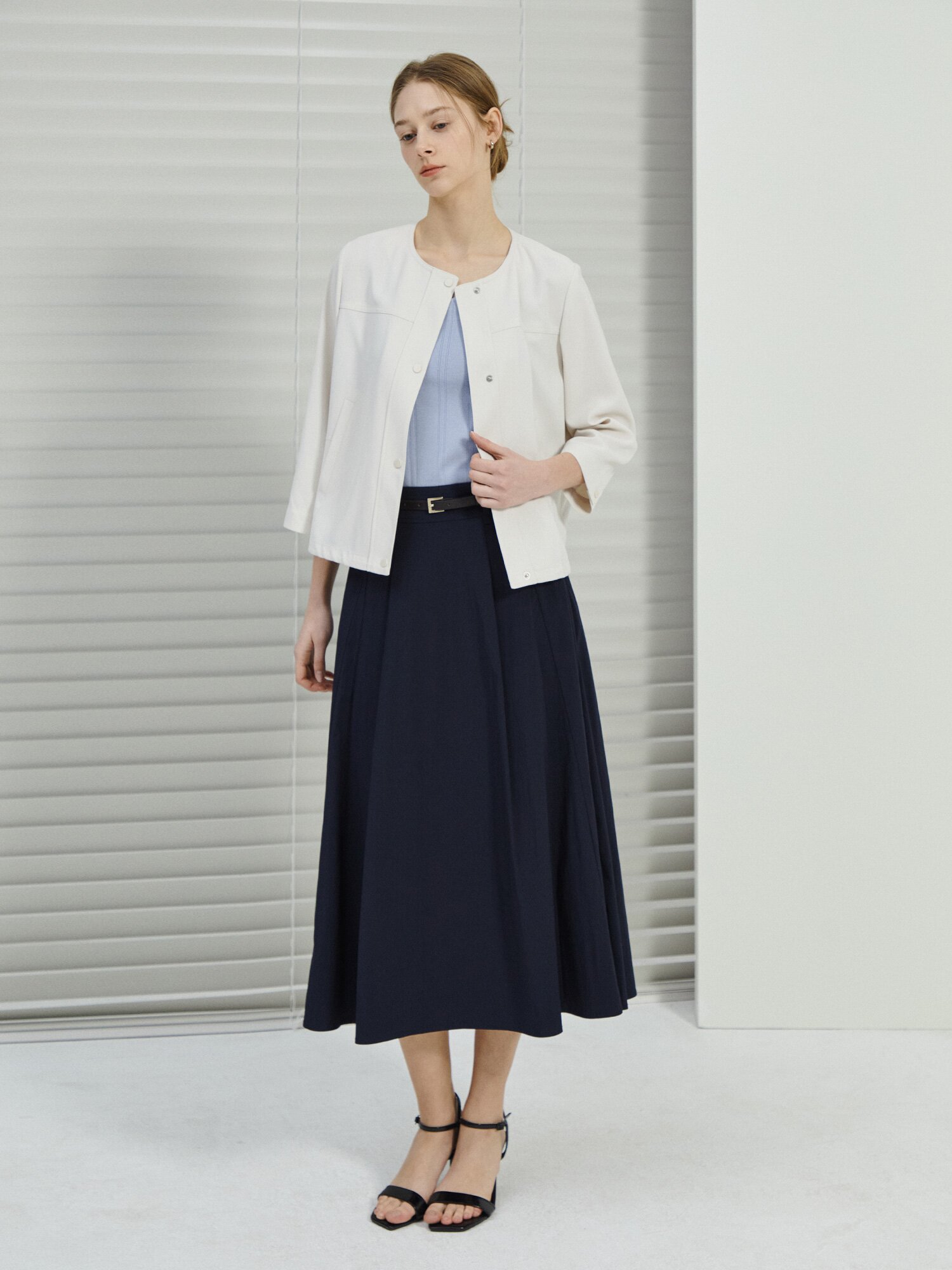 벨티드 원턱 플레어 스커트 (NAVY)