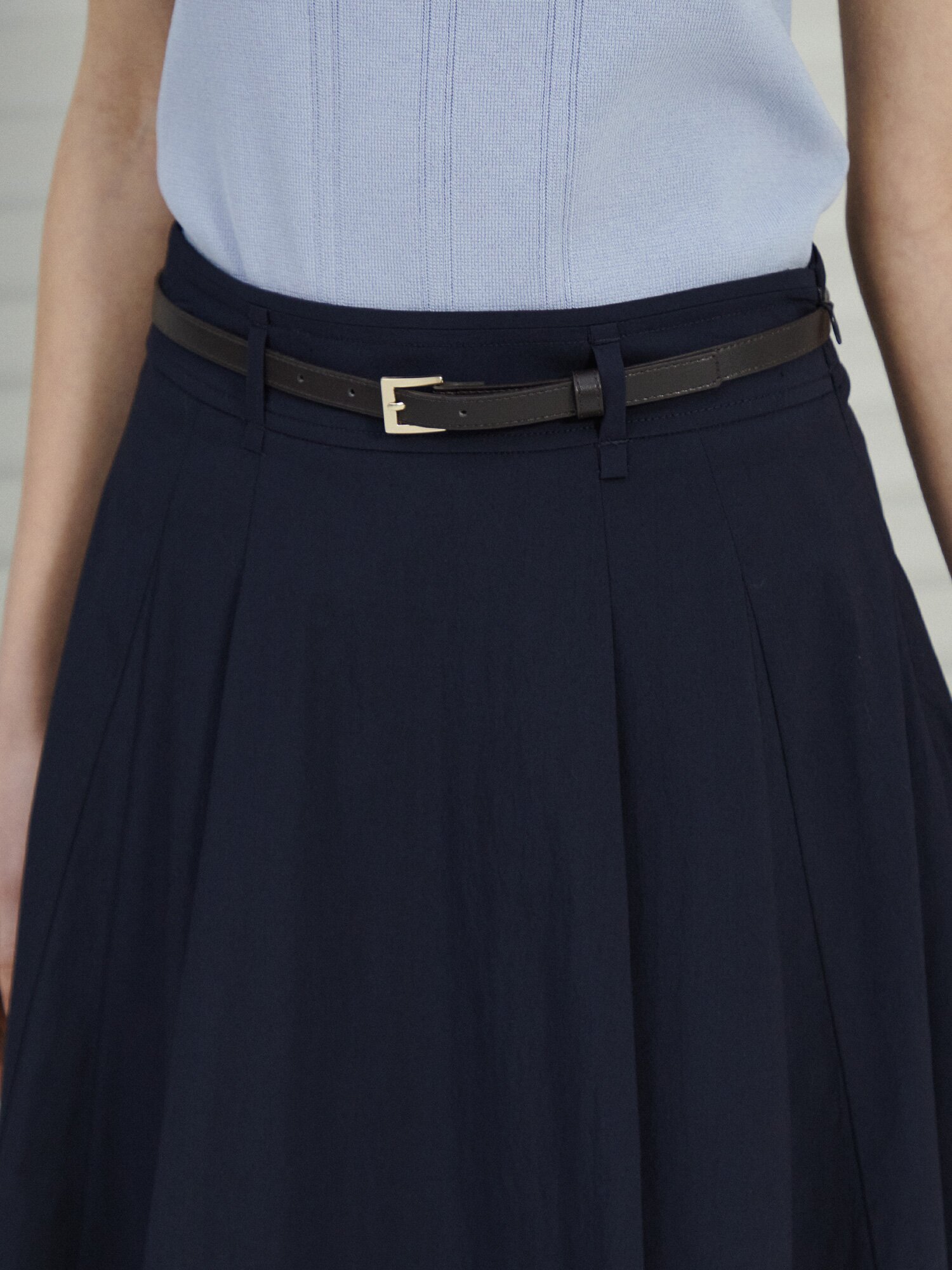 벨티드 원턱 플레어 스커트 (NAVY)