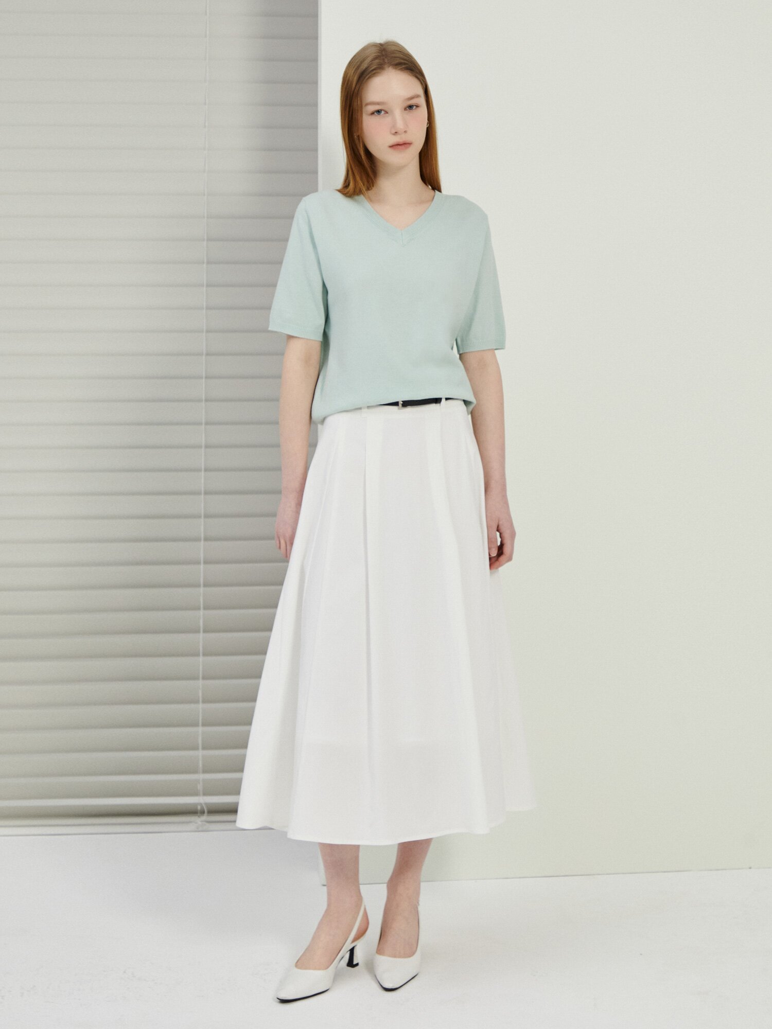 벨티드 원턱 플레어 스커트 (IVORY)