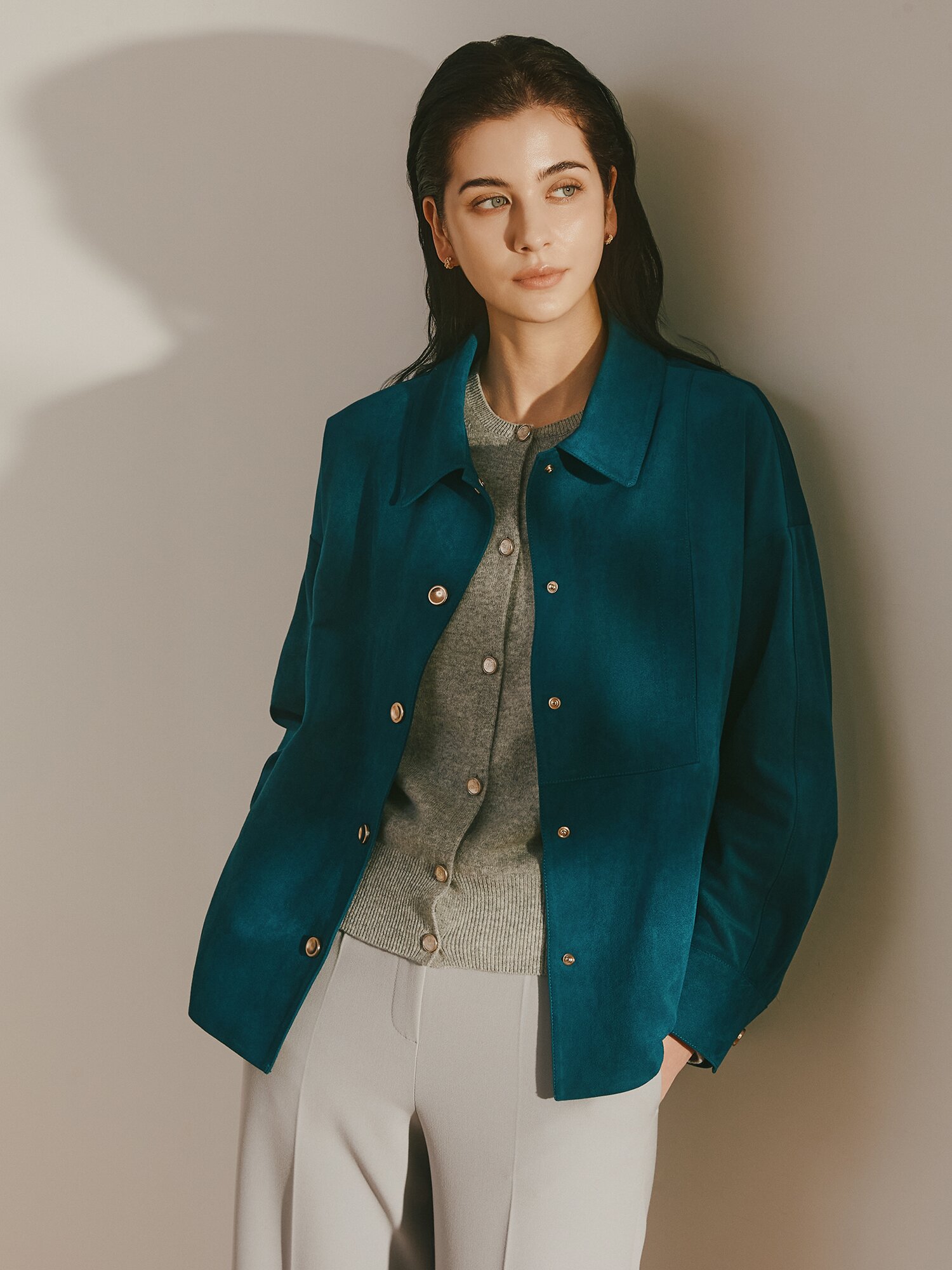 오버핏 벨벳 텍스쳐 셔츠 재킷 (GREEN)