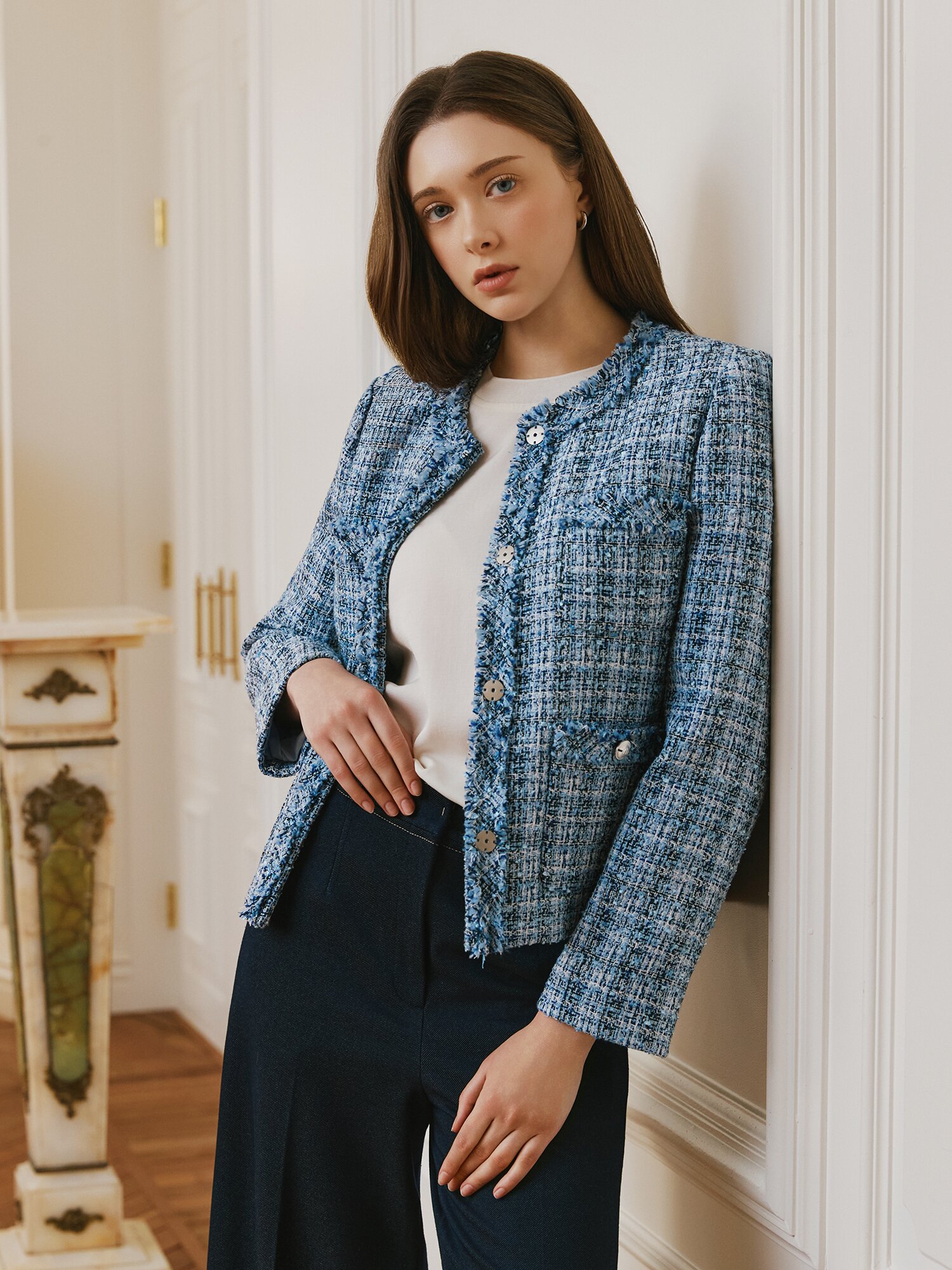 캡 슬리브 라운드넥 블라우스 (IVORY)