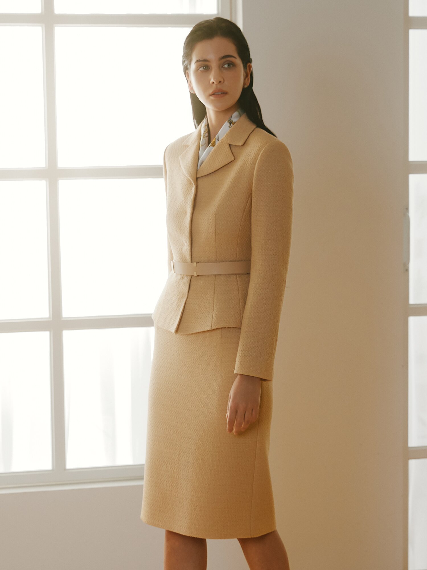 실크 일러스트 스카프 (PRINT BLACK)